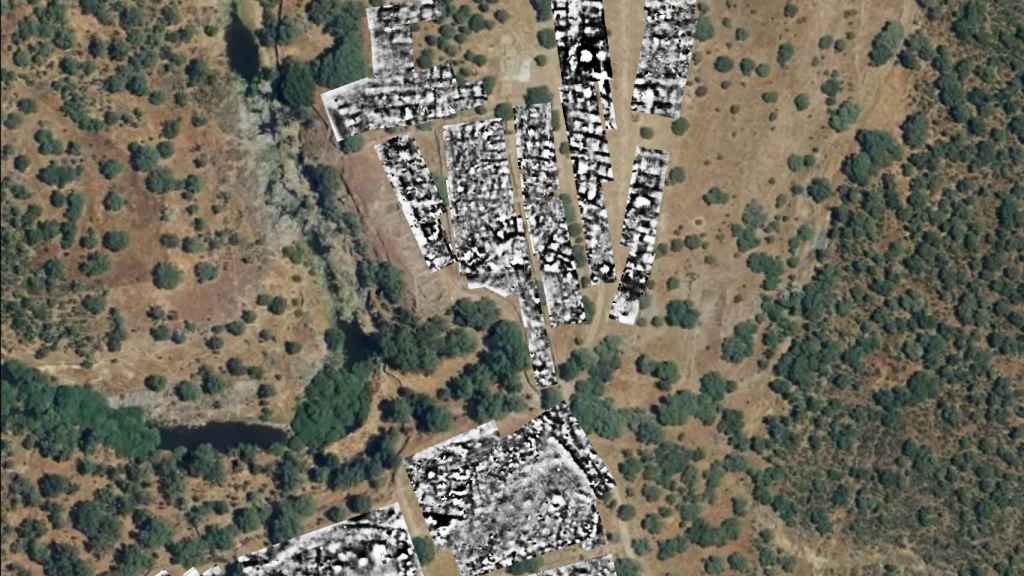 Parte sur del asentamiento, donde se encuentra la base militar romana, radiografiada con los métodos geofísicos.
